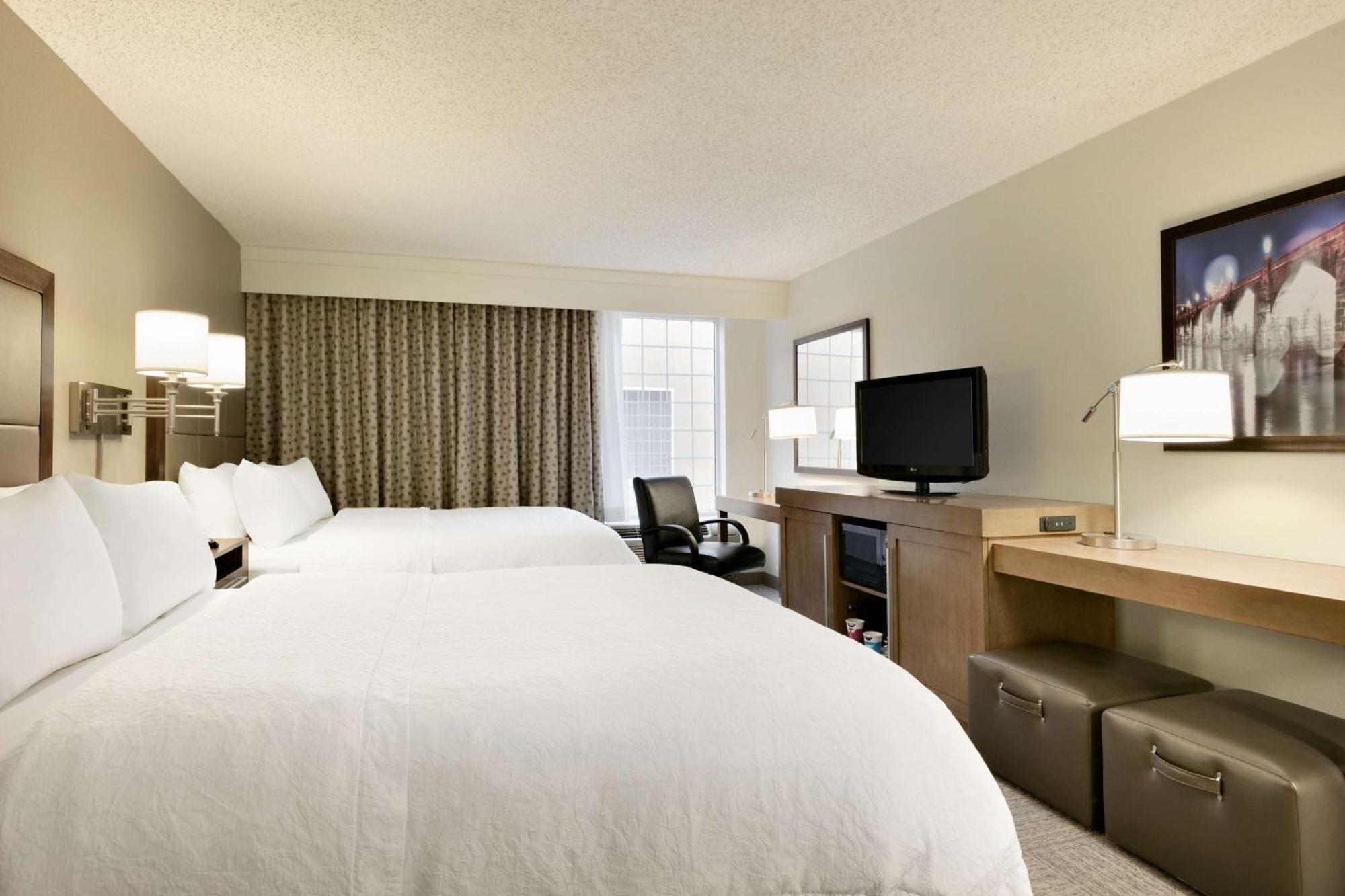 Hotel Hampton & 3*
