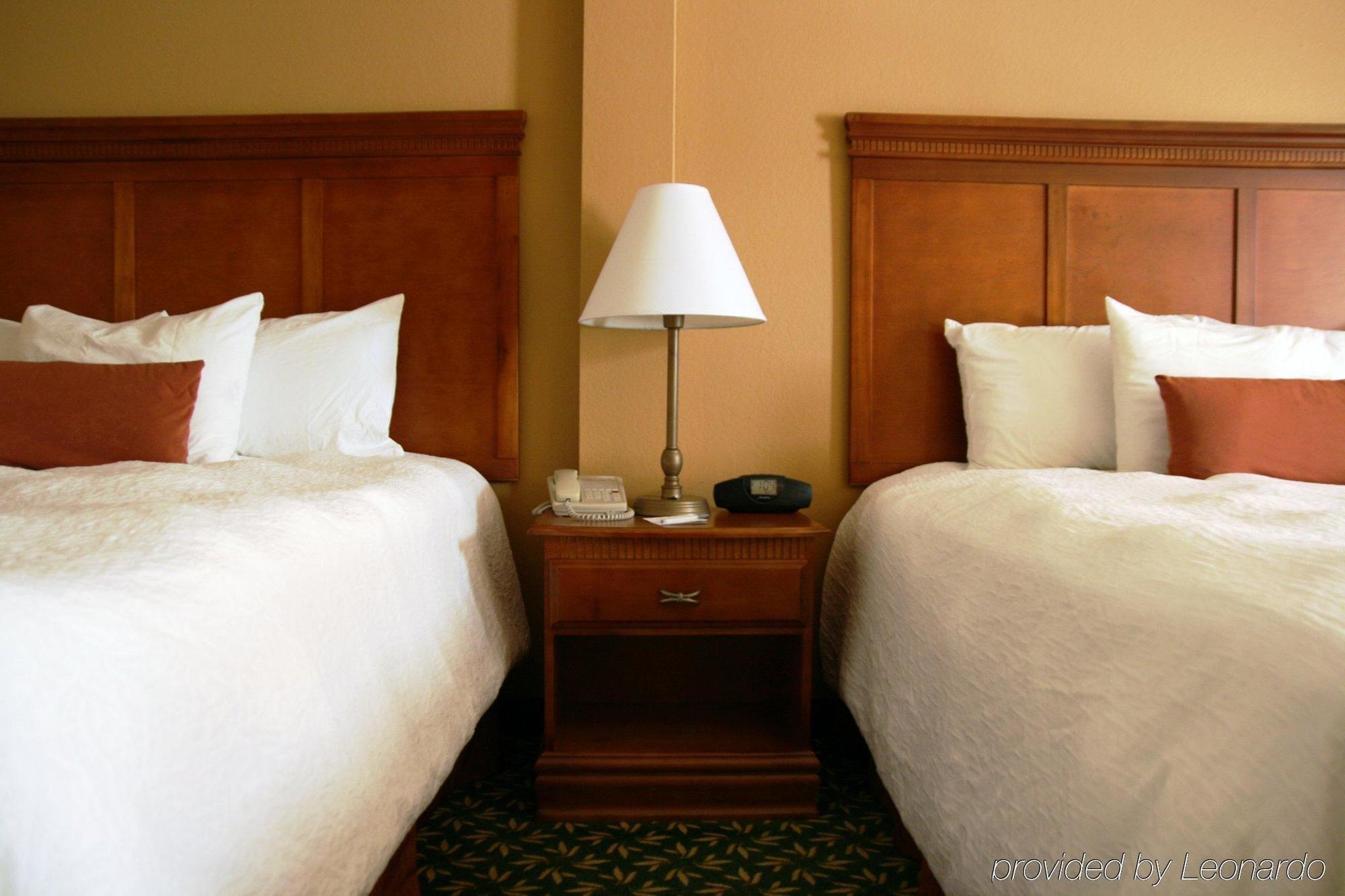 Hotel Hampton &
